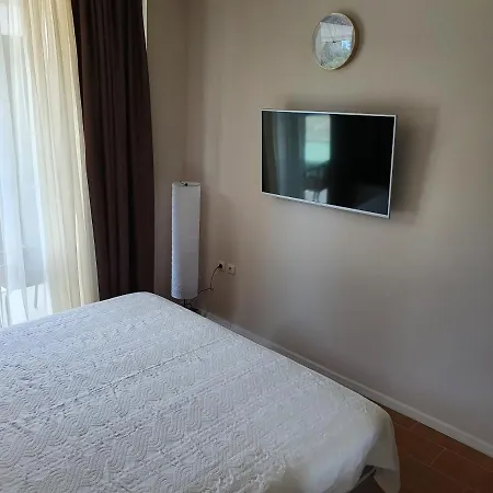 Amara-boutique&design - 2 стаен * Равда