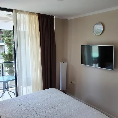 Amara-boutique&design - 2 стаен * Равда