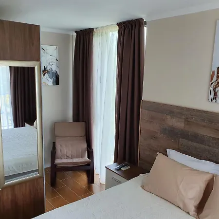 Amara-boutique&design - 2 стаен Равда