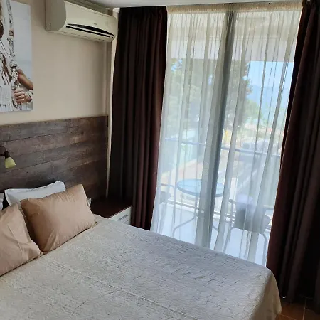 Amara-boutique&design - 2 стаен *